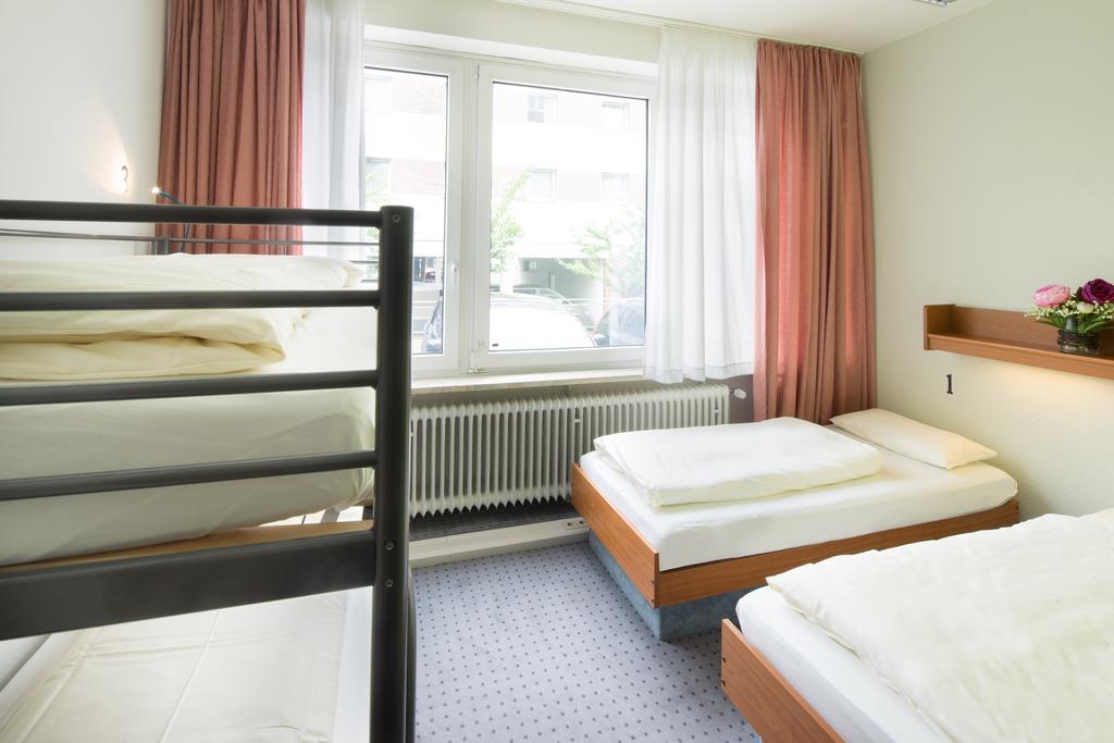 Airport Hostel Hamburg Room photo